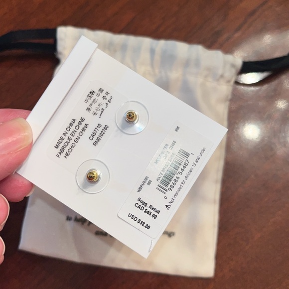 RESERVED FOR BUNDLE! 🥳HOST PICK!🥳 kate spade MSRP Small Square Stud Earrings - Picture 8 of 9